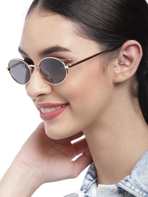 

Pipa Bella Women Classic Black Polarized Oval Sunglass O-DC21SG00116490