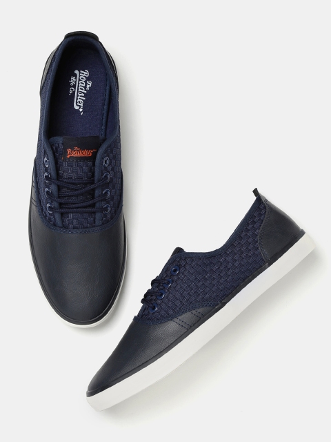 

Roadster Men Navy Sneakers, Navy blue