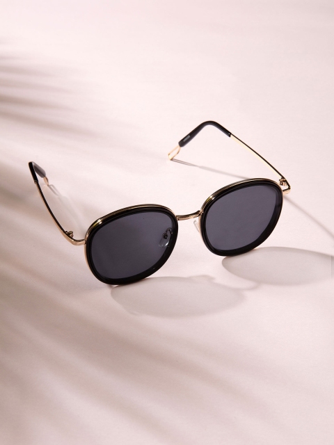 

Pipa Bella Women Black Lens & Black Round Sunglasses with UV Protected Lens