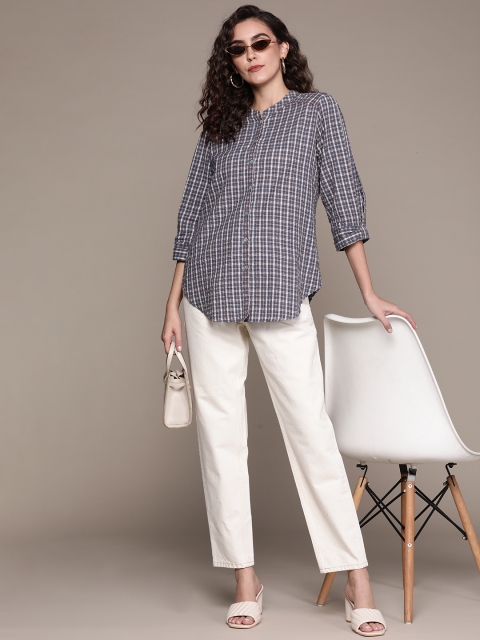 

Ritu Kumar Women Navy Blue & White Mandarin Collar Checked Yarn Dyed Tunic