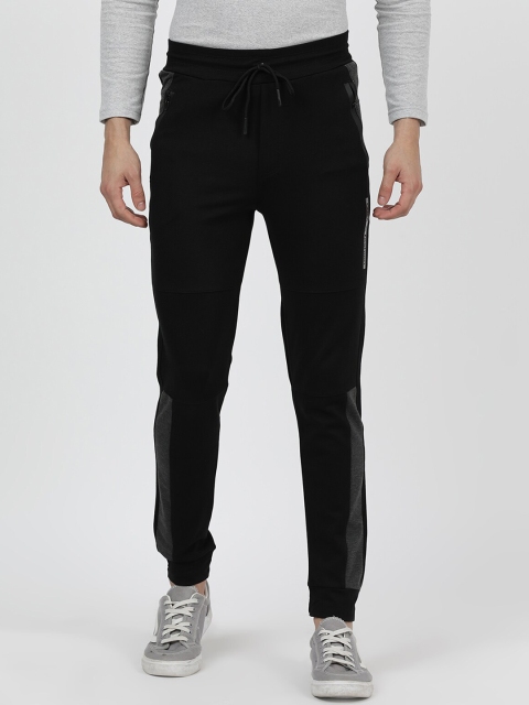 

V2 Value & Variety Men Black Solid Joggers