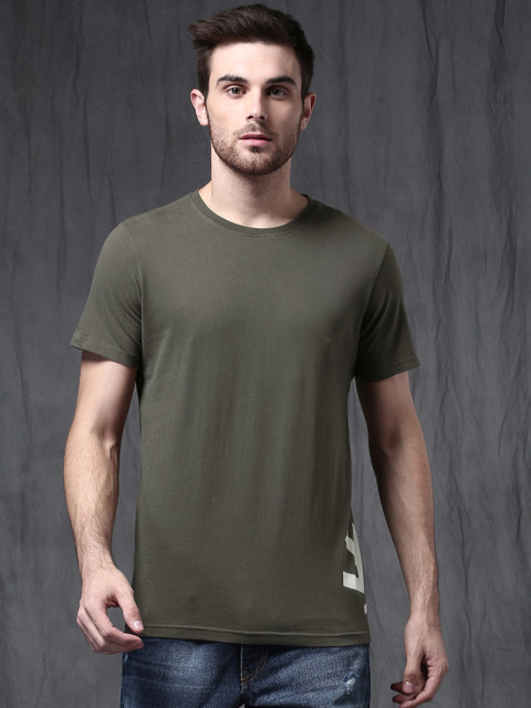 

WROGN Men Olive Green Solid Round Neck T-Shirt