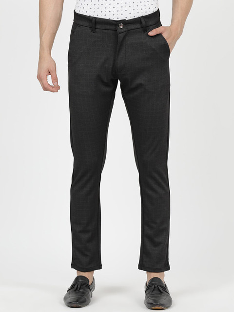 

V2 Value & Variety Men Black Checked Regular Fit Trousers