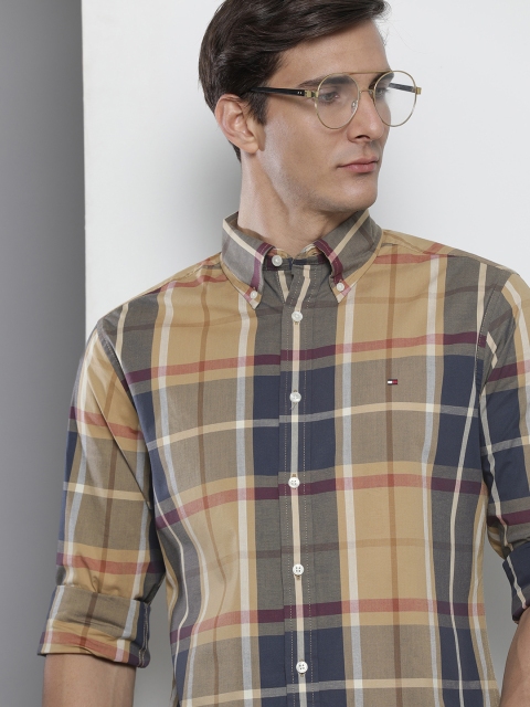 

Tommy Hilfiger Men Beige Tartan Checks Full Sleeves Casual Shirt