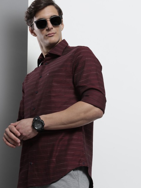 

Tommy Hilfiger Men Maroon Horizontal Striped Pure Cotton Casual Shirt