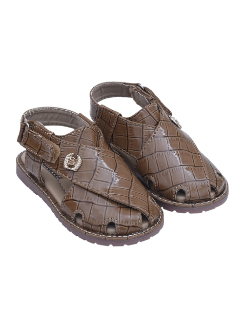 

Buckled Up Boys Brown Comfort Sandals
