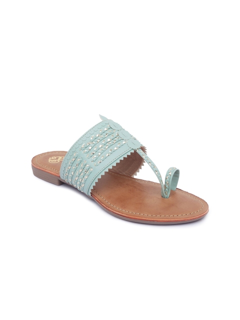 

Sole To Soul Women Green One Toe Flats with Laser Cuts