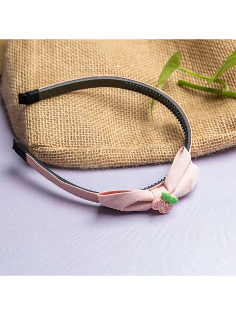 

Jewelz Women Peach-Coloured & Green Solid Hairband