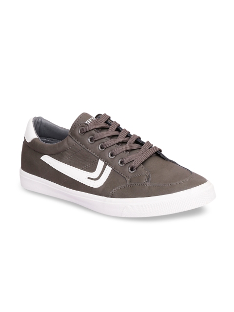 

CIPRAMO SPORTS Men Grey Sneakers