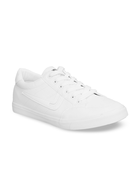 

CIPRAMO SPORTS Men White Textured PU Sneakers
