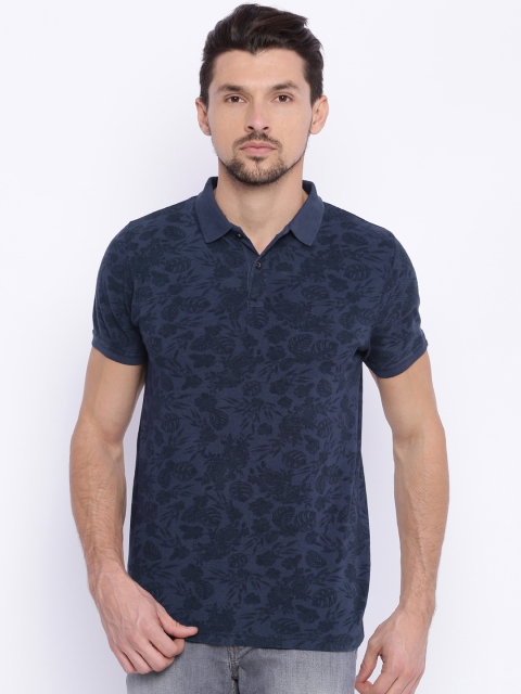 

Basics Men Blue Floral Print Muscle Fit Polo T-shirt