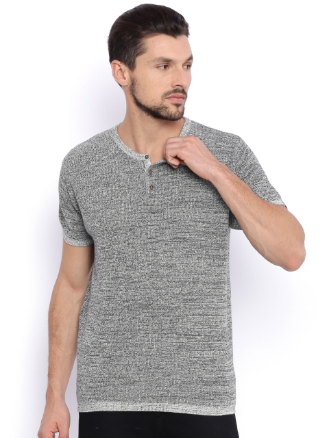 

Basics Men Grey Solid Muscle Fit Henley Neck T-shirt