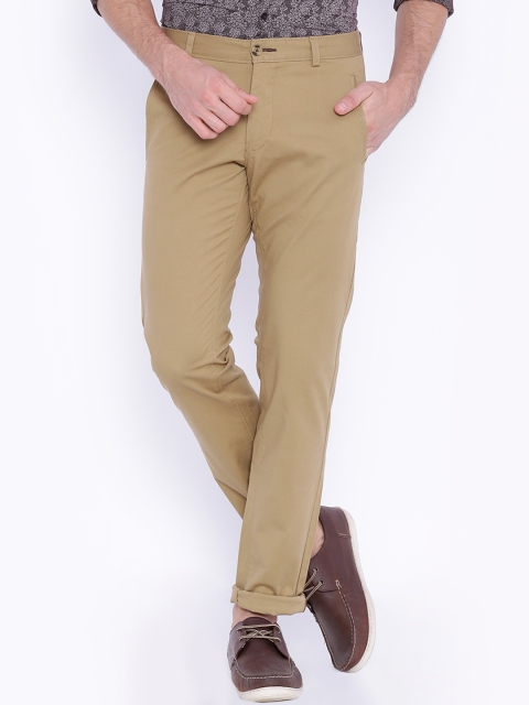 

Basics Men Khaki Solid Tapered Fit Chino Trousers