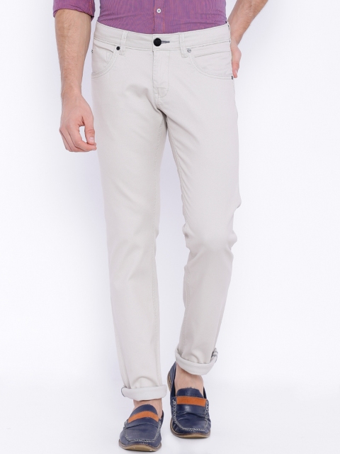 

Basics Men Off-White Solid Skinny Fit Chino Trousers