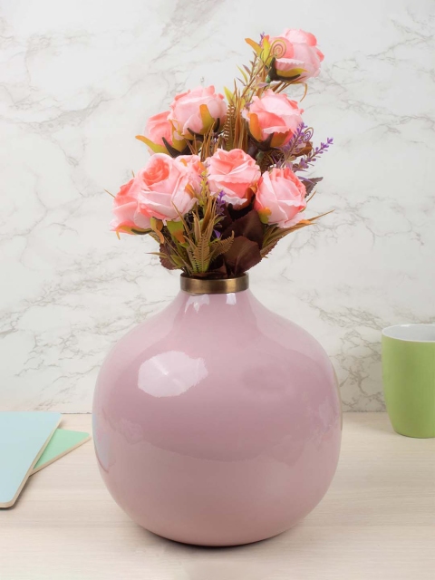 

MARKET99 Peach Solid Iron Vase