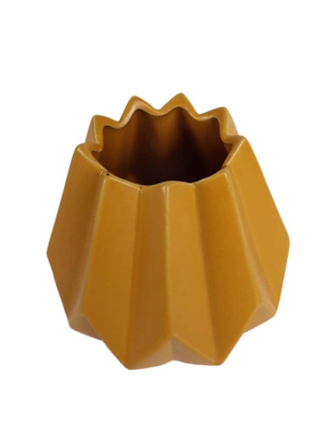 

MARKET99 Yellow Textured Ceramic Flower Vase