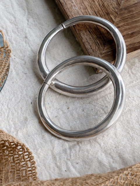 

Infuzze Oxidised Silver-Plated Bangles