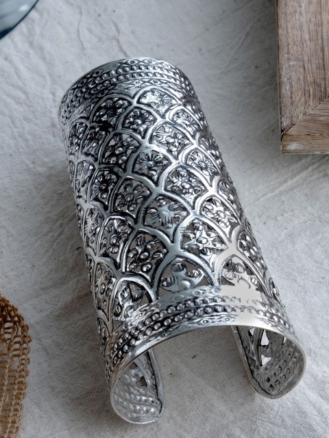 

Infuzze Oxidised Silver-Plated Bangle