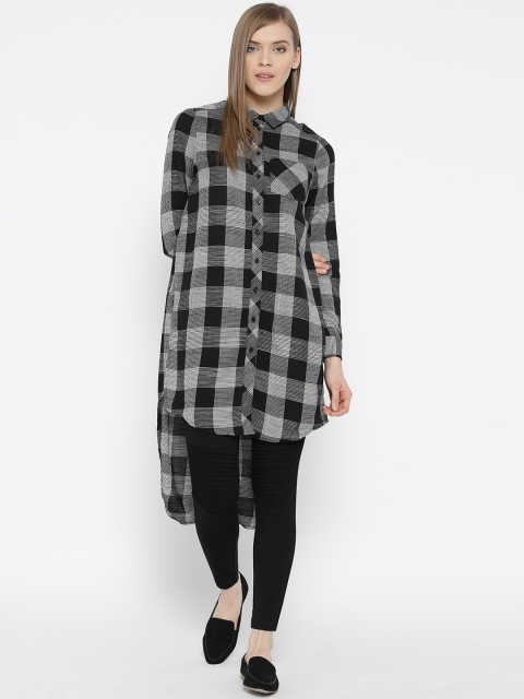 

Vero Moda Women Black Checked Longline Casual Shirt