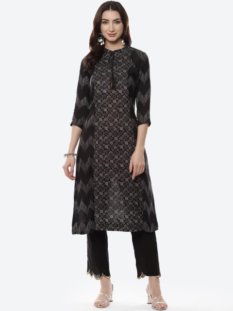 

Meena Bazaar Women Black Printed Pure Cotton Kurta with Trousers