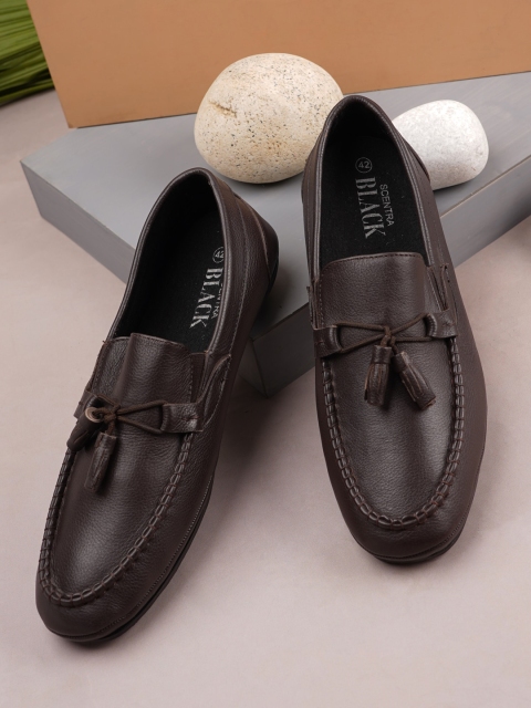 

SCENTRA Men Brown Textured Leather Loafers