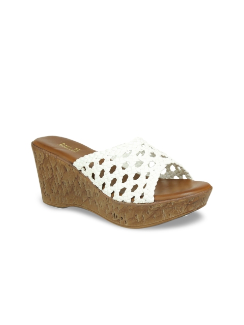 

Inc 5 White Woven Design Wedges