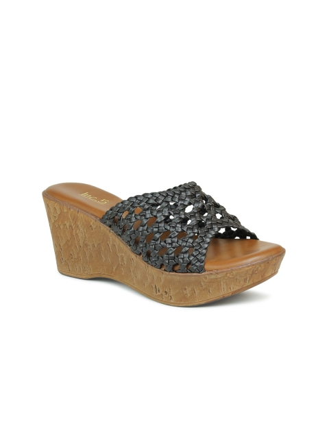 

Inc 5 Black Textured Wedge Heells