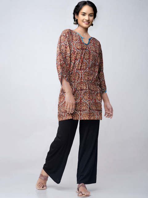 

Unnati Silks Women Multicoloured Ethnic Motifs Printed Flared Sleeves Handloom Kurta, Multi