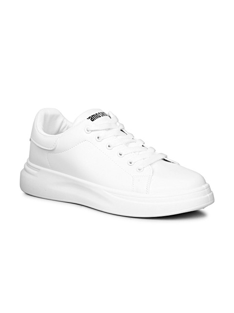 

CIPRAMO SPORTS Men White Running Shoes