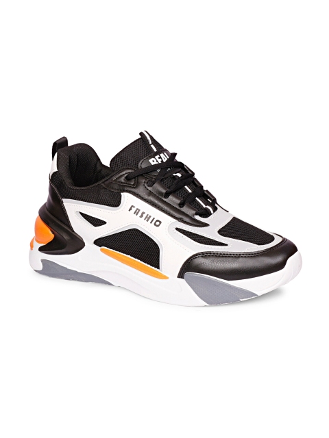 

CIPRAMO SPORTS Men Black & White Running Shoes