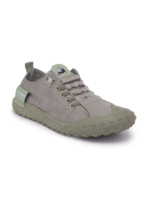 

REVS Men Green Sneakers