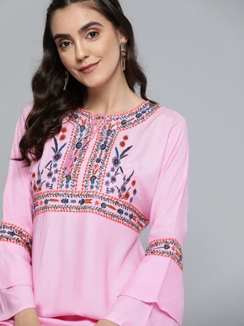 

HERE&NOW Women Pink Floral Embroidered Mirror Work Kurta