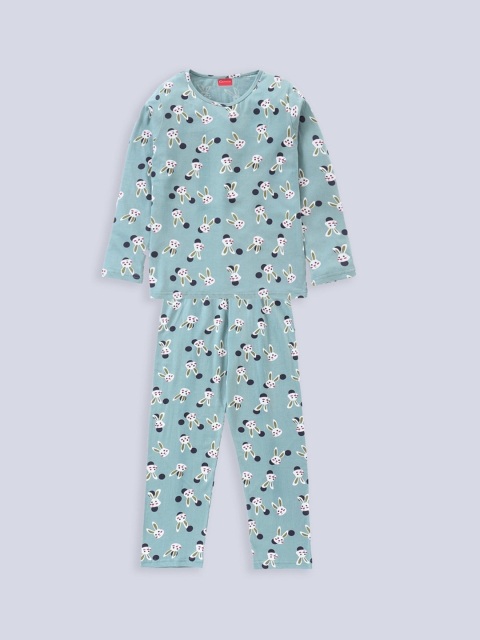 

Kanvin Girls Green & White Printed Cotton Night Suit