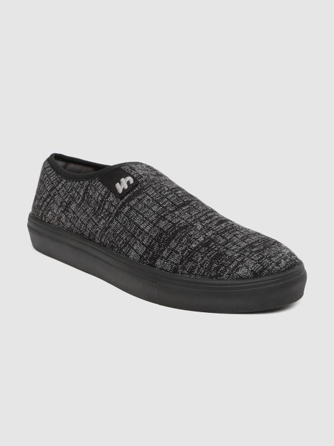 

Flatheads Men Grey & Black Textured Bamboo Fibre Antibacterial Regular Slip-On Sneakers
