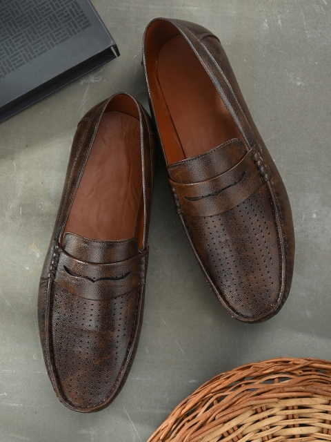 

mr wonker Men Brown Perforations Loafers