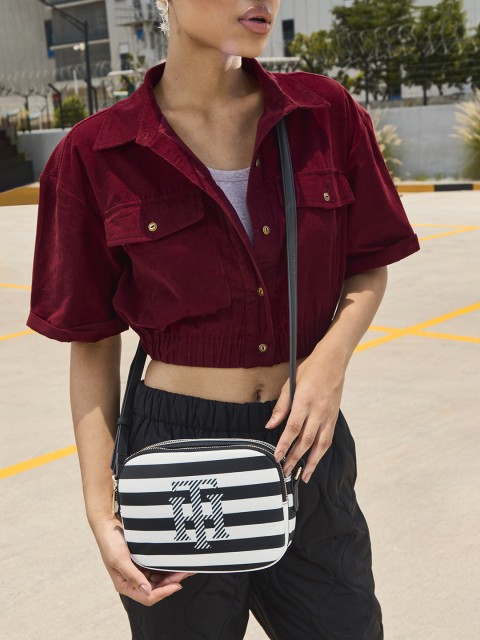 

Tommy Hilfiger Blue Striped Structured Sling Bag
