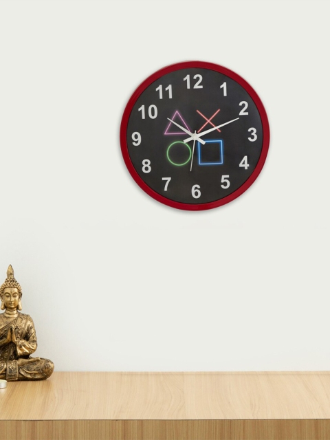 

Home Centre Black & Red Printed Analogue Contemporary Wall Clock