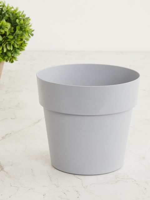 

Home Centre Grey Solid Planter