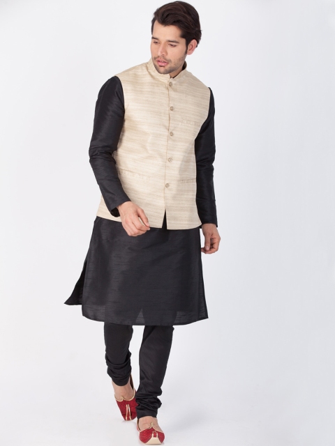 

VASTRAMAY Men Black Solid Kurta With Churidar & Nehru Jacket