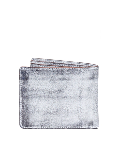 

Justanned Men Grey Leather Two Fold Wallet