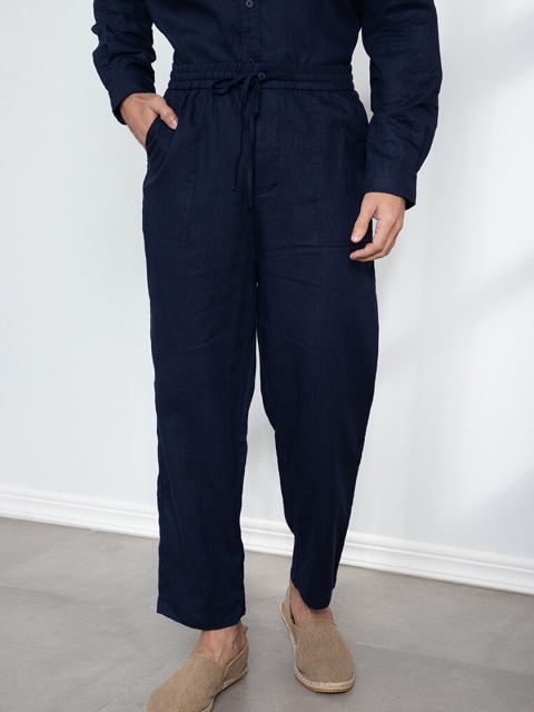 

ORIGIN BY ZALORA Men Navy Blue Solid Regular Chinos