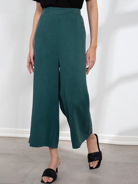

ORIGIN BY ZALORA Women Green Solid Viscose Rayon Trousers