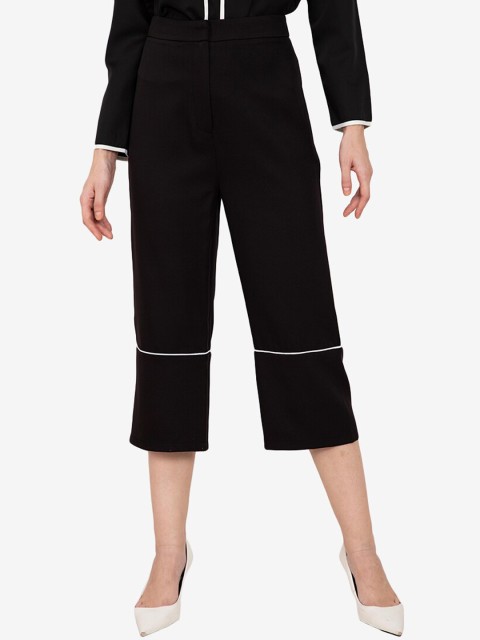 

ZALORA WORK Women Black Solid Three-Fourth Trousers
