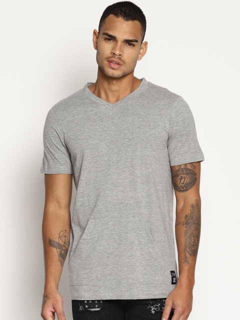 

KULTPRIT Men Grey V-Neck Pure Cotton Slim Fit T-shirt