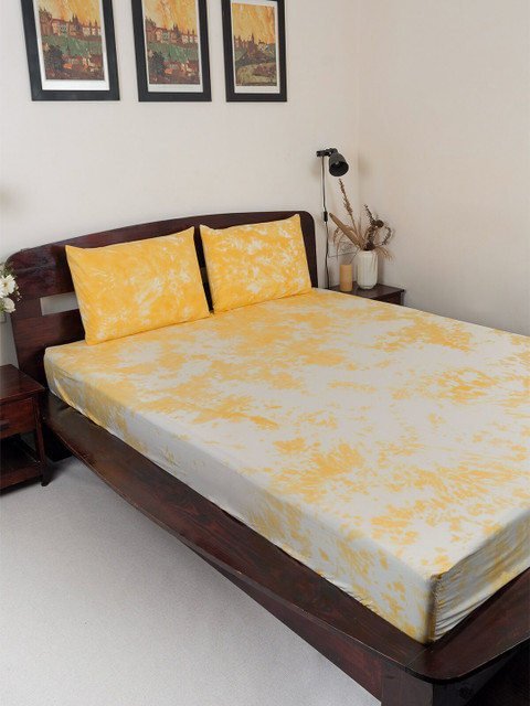 

The Yellow Dwelling Yellow & White 200 TC Cotton King Bedsheet with 2 Pillow Covers