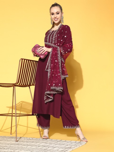 

Nayo Solid Viscose Rayon Scalloped Edge Kurta Set, Burgundy