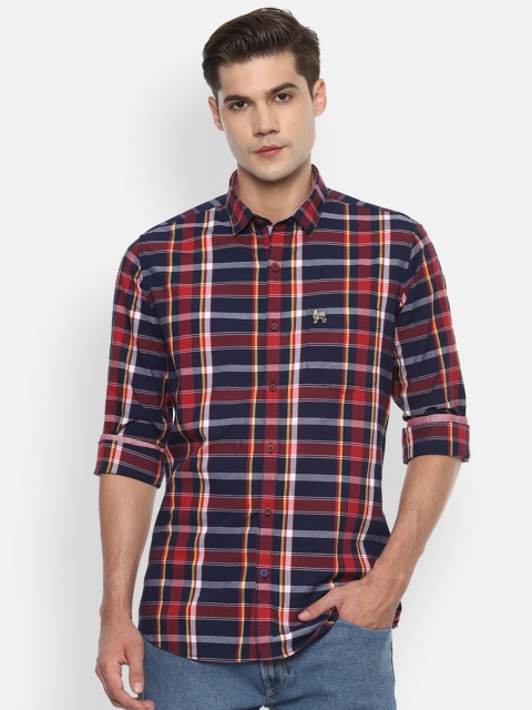 

Van Heusen Sport Men Red Slim Fit Checked Pure Cotton Casual Shirt