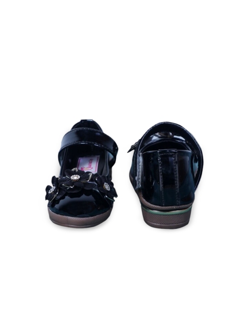 

Buckled Up Girls Black Embellished Buckled Up Ballerinas Flats