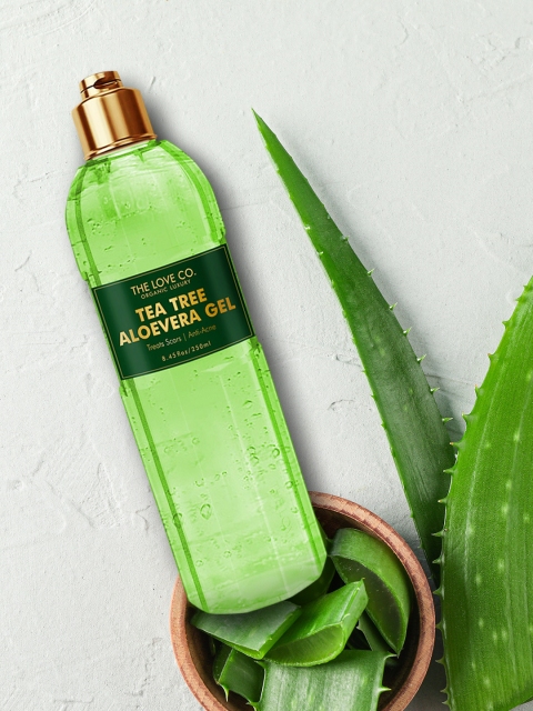 

THE LOVE CO. Tea Tree Aloe Vera Gel with Vitamin E 250 ml, Green
