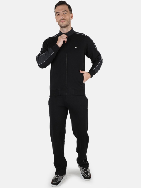 

Monte Carlo Men Black Solid Tracksuit